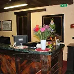 Hotel Relais St Gilles