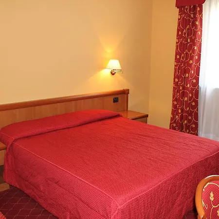 Hotel Relais St Gilles 3*