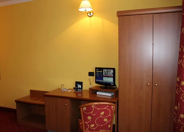 Отель Relais St Gilles 3*